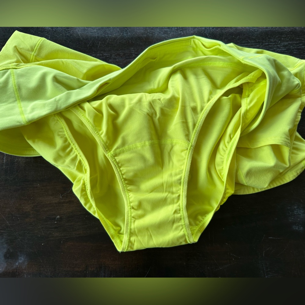 Lululemon Speed Up Short - Picture 5 of 5